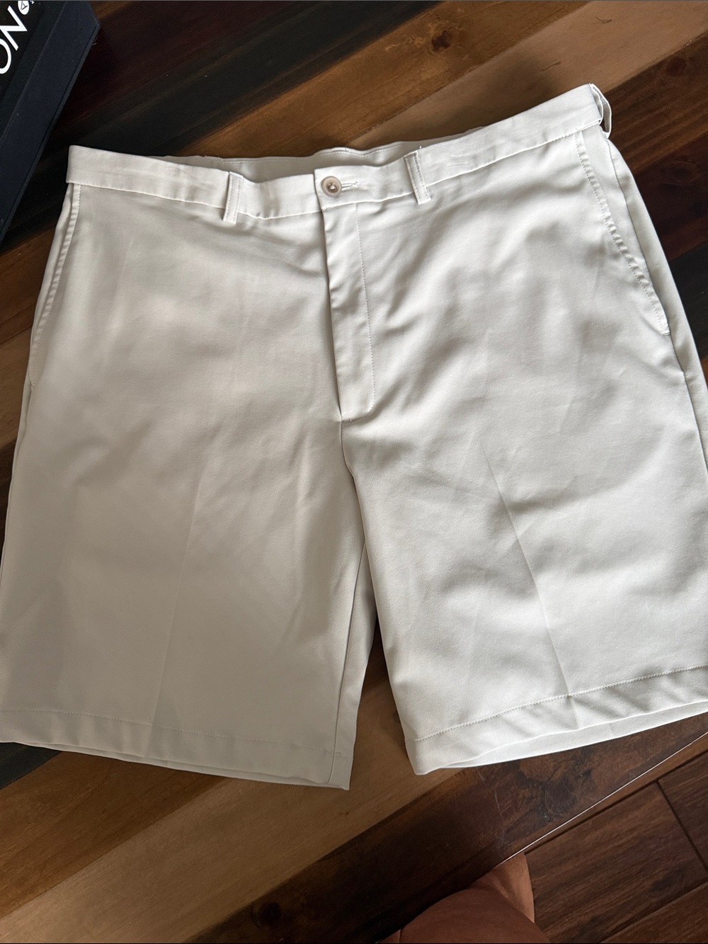 Men's Cream Golf Shorts - Classic Flat Front
